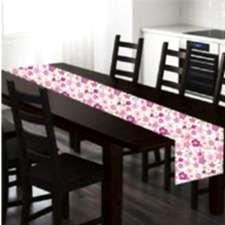 Mor Çiçekli Model Runner