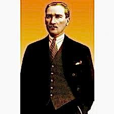 Gazi Mustafa Kemal Takım Elbiseli Tablosu