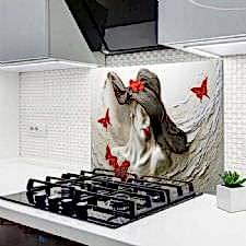 Sanatsal Kadın Ocak Arkası Koruyucu