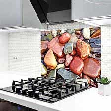 Parlak Çakıl Taşları Ocak Arkası Koruyucu