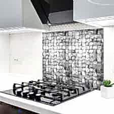 Küçük Karışık Taşlar Ocak Arkası Koruyucu